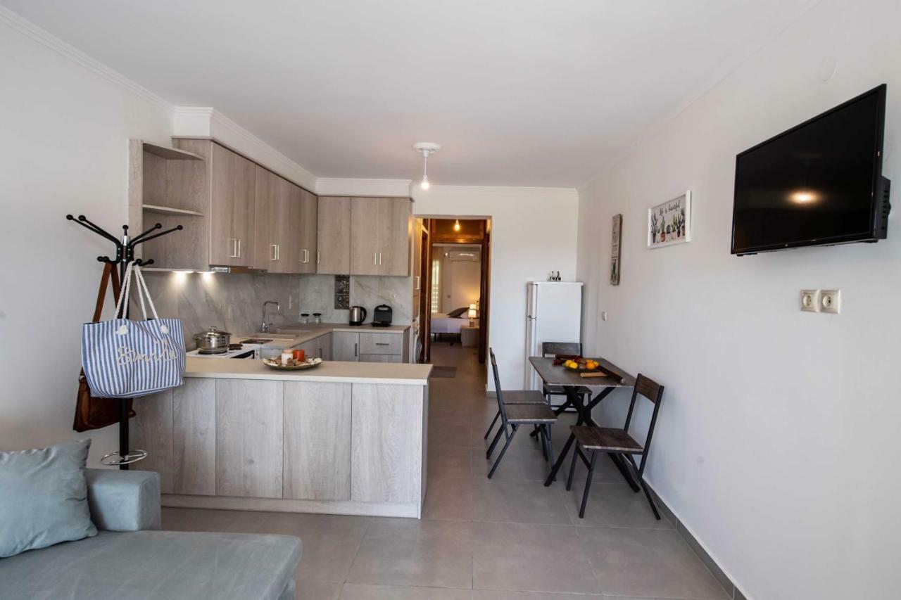 F City Apartments Lefkada City Bagian luar foto